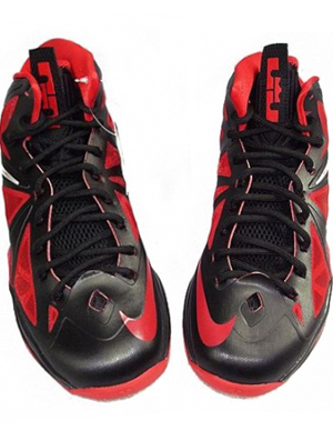 Nike LeBron X �����ܿͳ���ɫ���ع�