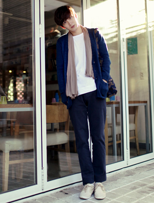 秋季层叠穿搭 掀起个性有型风潮