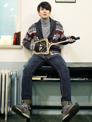 时尚炫彩男士休闲鞋 仅售110元