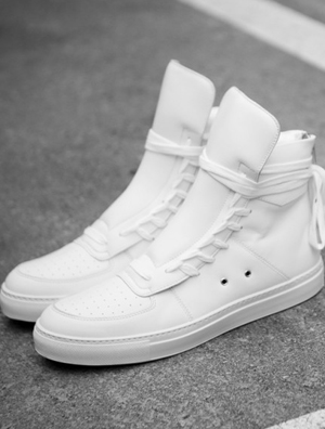 KRISVANASSCHE ÍÆ³ö2013´ºÏÄϵÁиßͲÇòЬ