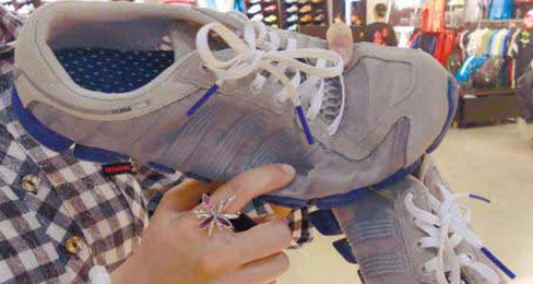 °¢µÏ´ï˹ƵÔâÖÊÁ¿Í¶Ëß ±»Ö¸ÊÛºó·þÎñË£´óÅÆ