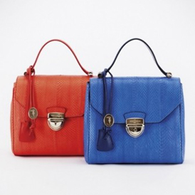 Trussardi 2013����ϵ���ǹ�ɫ���Ű�