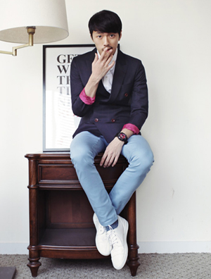 简洁西装搭配 打造帅气的绅士风