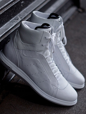Y-3 �Ƴ�2013���� Rade Hi �߰�Ь��